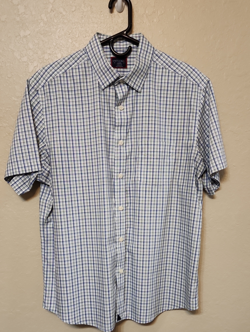 UNTUCKit Short Sleeve White and Blue Plaid Button-Down Shirt